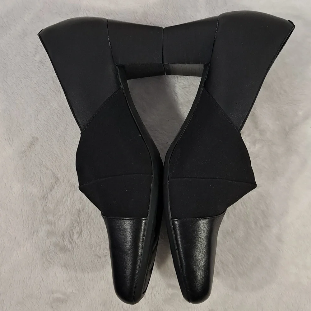 Clarks Woman's Leather Shoes